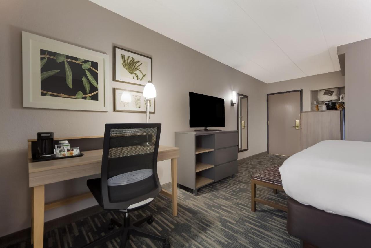 Hotel Wingate By Wyndham Lincoln Airport East Exteriér fotografie
