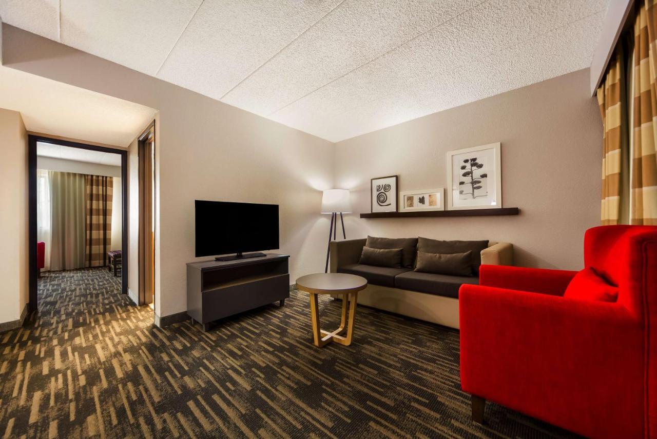 Hotel Wingate By Wyndham Lincoln Airport East Exteriér fotografie