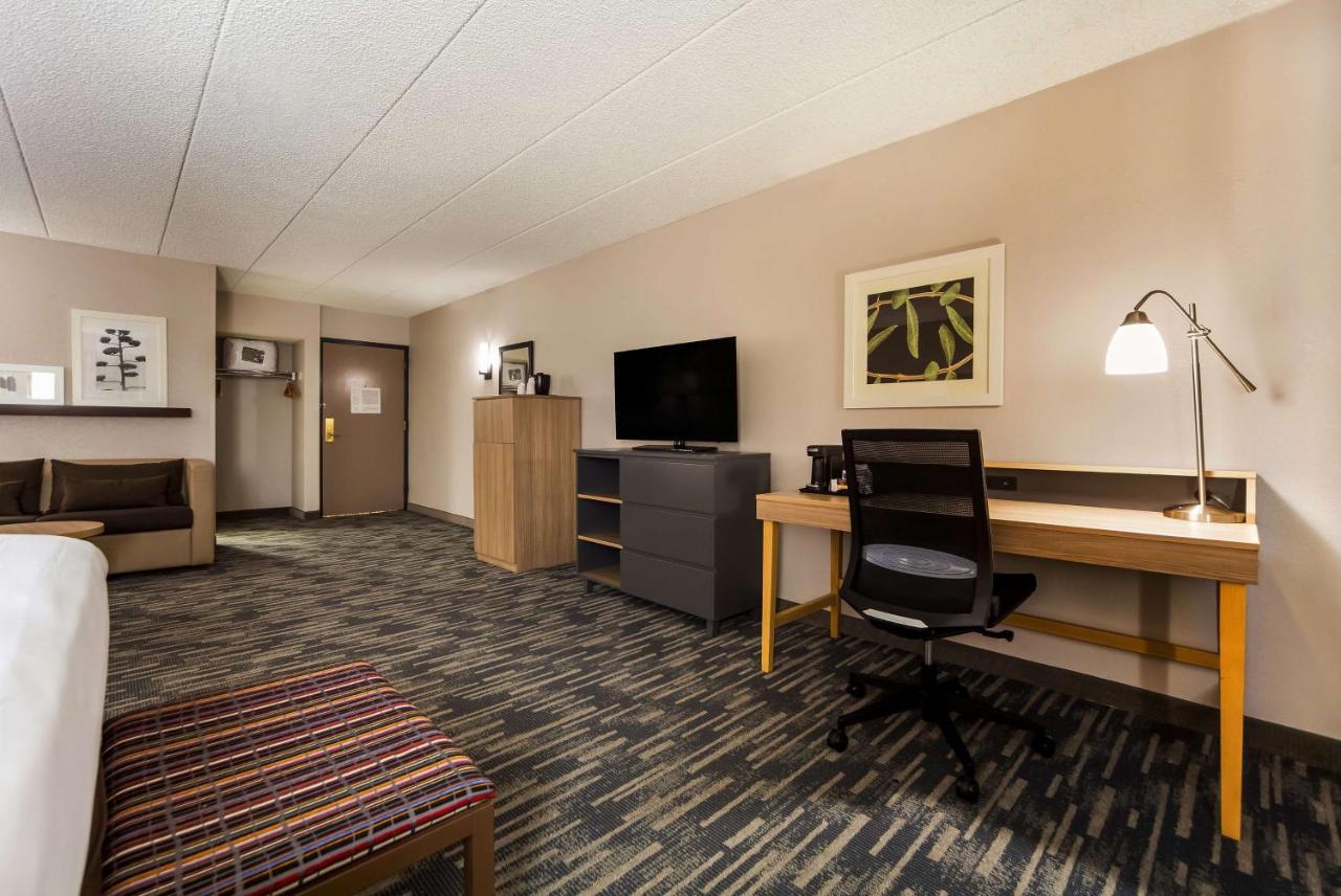 Hotel Wingate By Wyndham Lincoln Airport East Exteriér fotografie